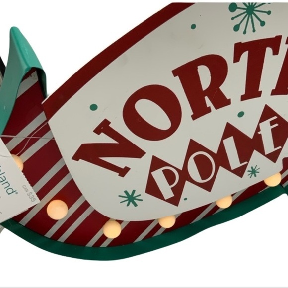 Ashland North Pole light up wall table decor NWT - Picture 4 of 4